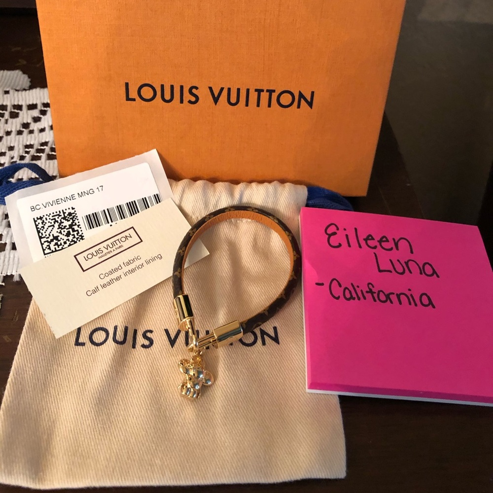 BNWT Vivienne Bracelet